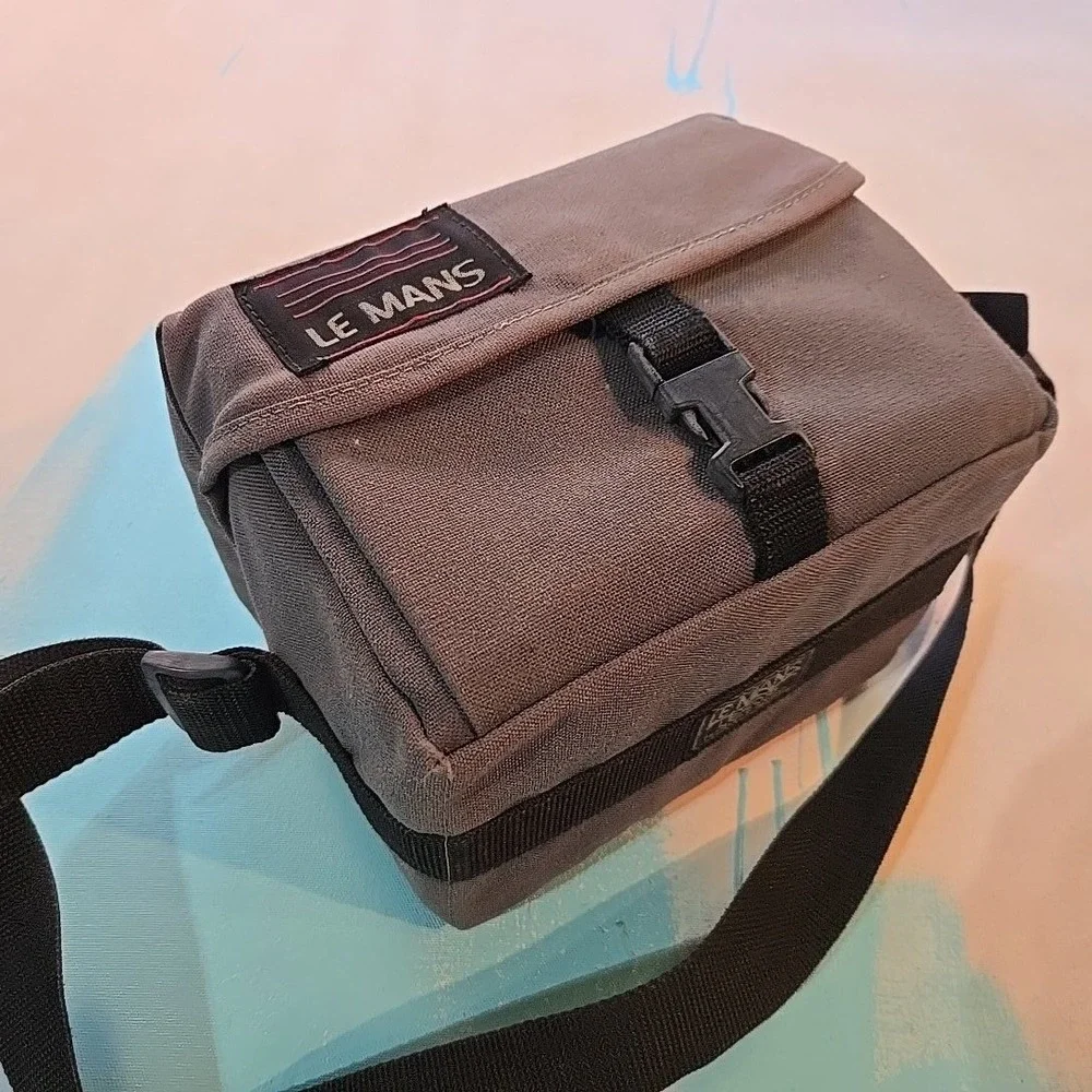 VTG Nikon N4004 SLR Film Camera Decision Master System Japan 35mm AF QD Strap‎